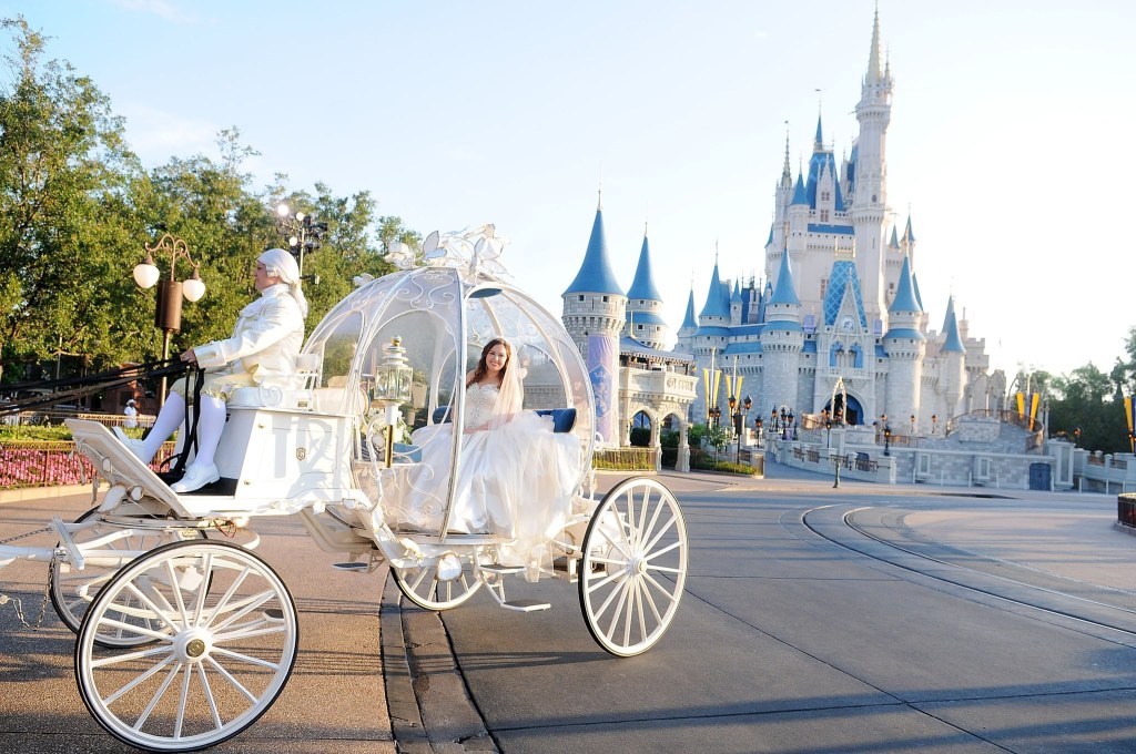 Picture of: Can You Take Wedding Pictures at Disney?  POPSUGAR Love UK