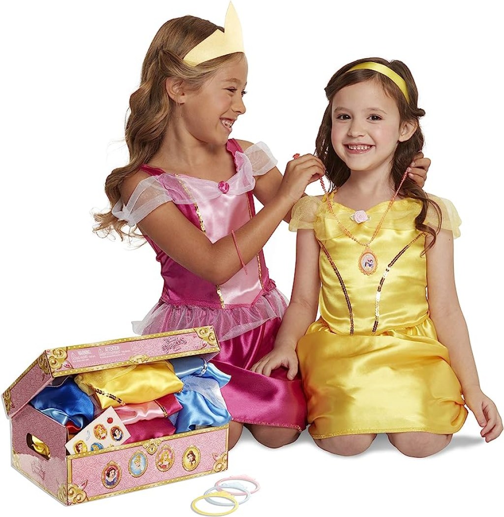 Picture of: Disney Princess  Dress Up Trunk Deluxe -Piece [Amazon