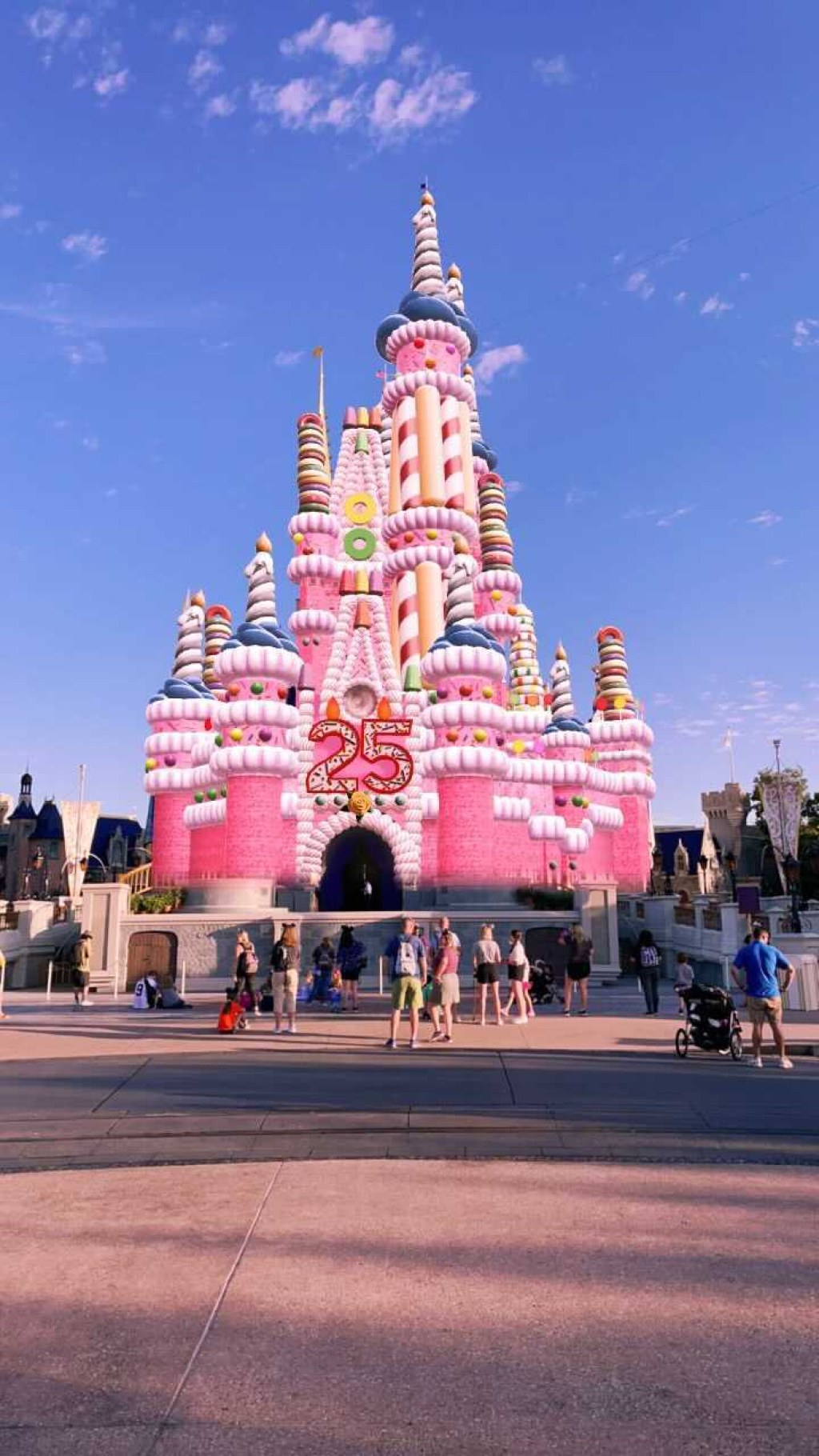 Picture of: PHOTOS: Cinderella Castle Genie+ PhotoPass AR Lens Debuts With
