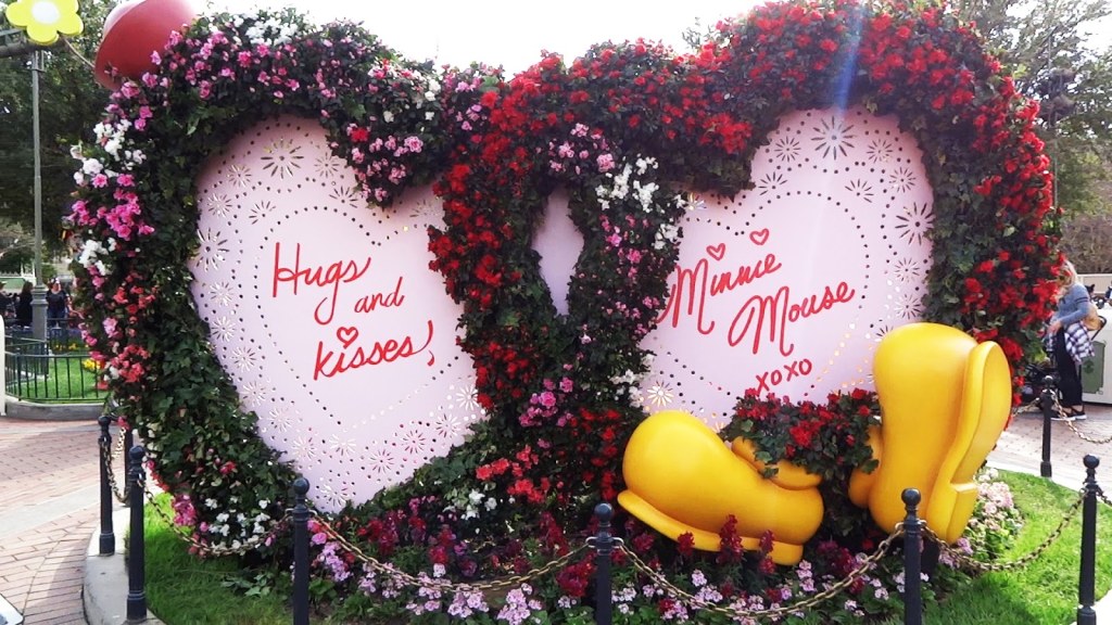 Picture of: Valentine’s Day at Disneyland: The Perfect Guide for a Perfect Day
