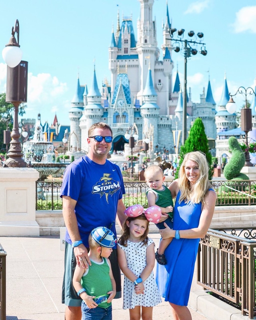 Picture of: What to Wear for Disney World in Summer — A Mom Explores  Family
